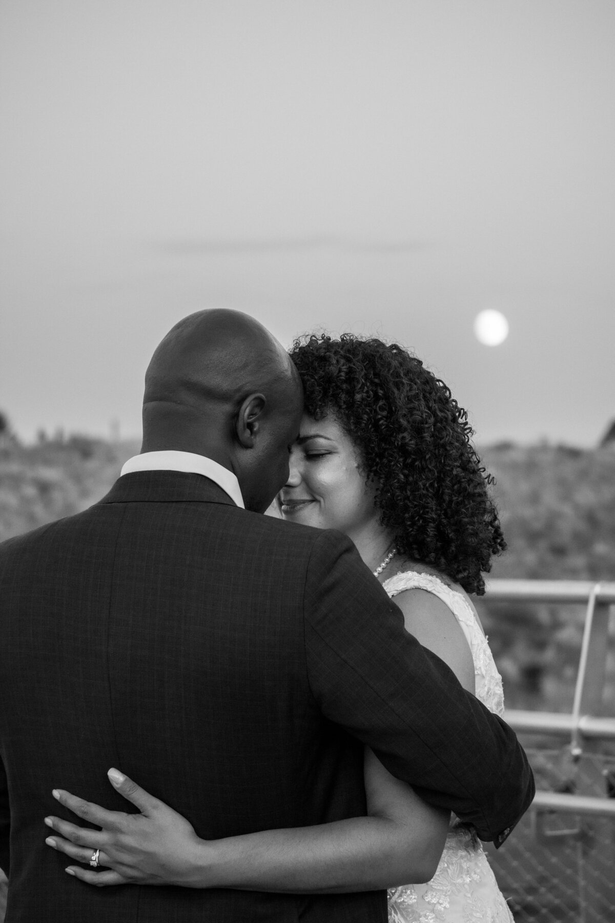 Vintage-documentary-wedding-photography-Point-Defiance-jennifer-moreno-photography-washington