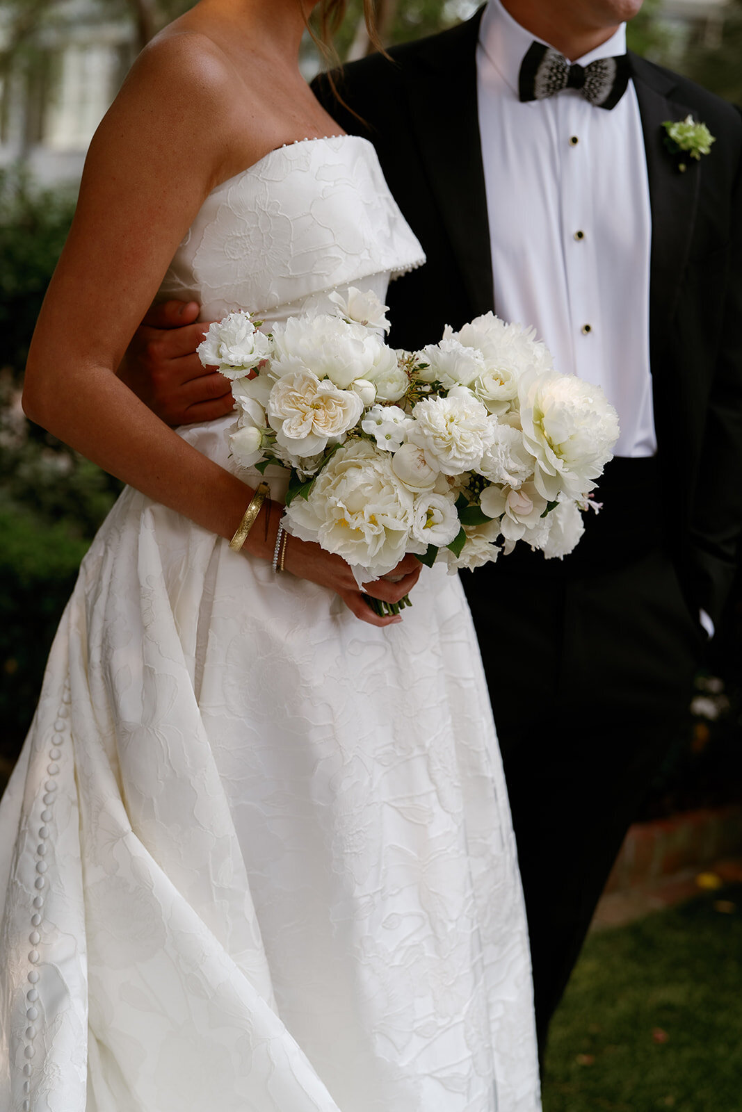 Classic Charleston Wedding with green & white at Hibernian Hall by Sarah Bradshaw 0162