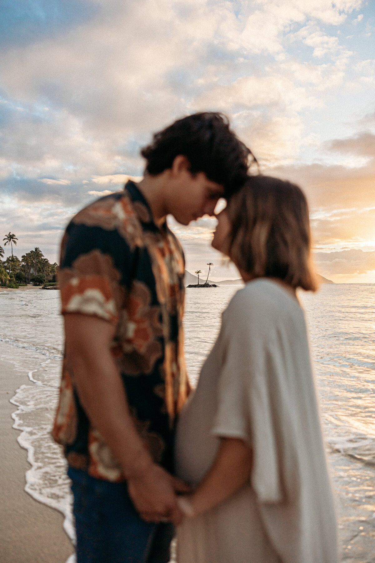 Kahala-beach-sunrise-maternity-photos-55