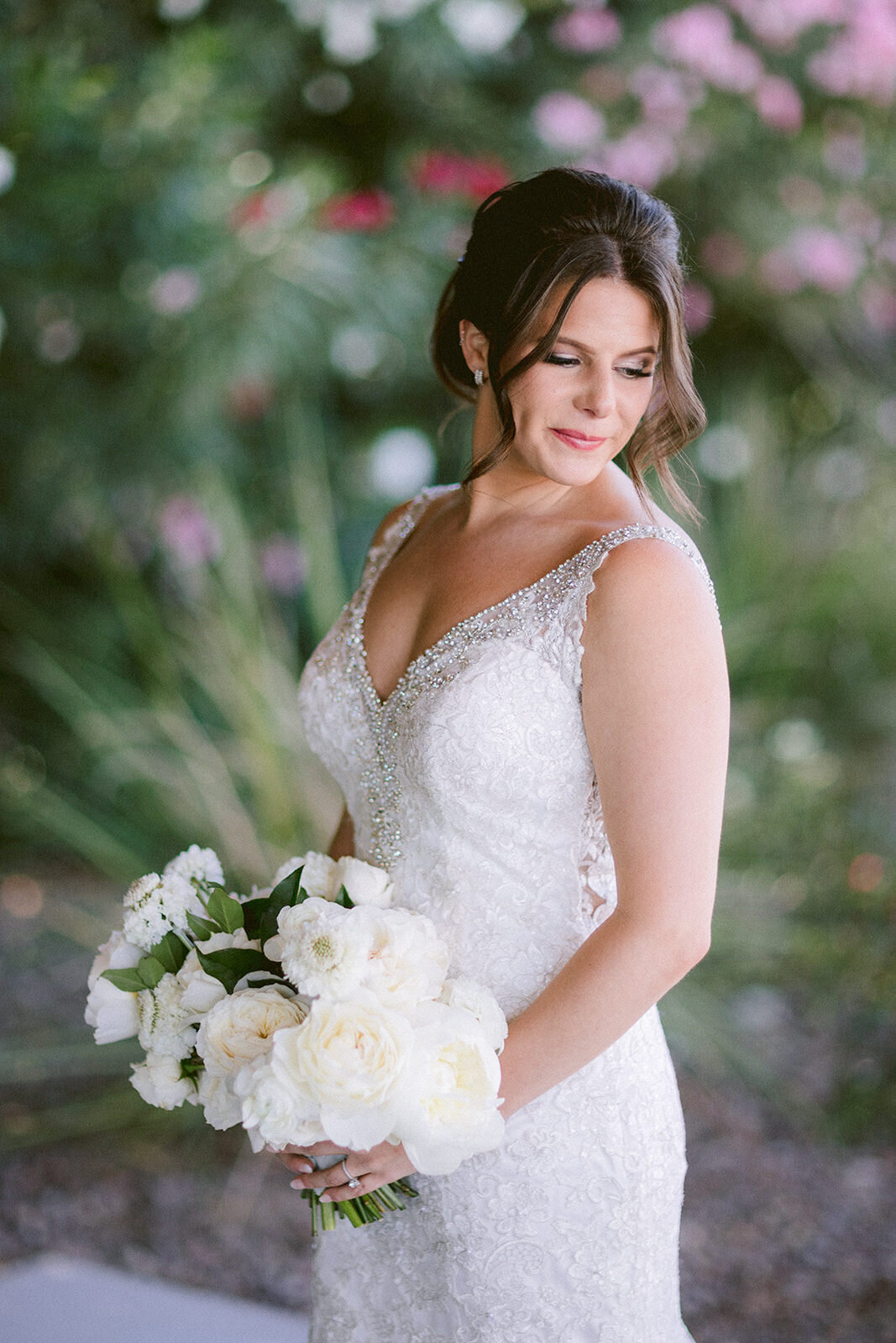 Soft and Romantic Wedding at Lotus House in Las Vegas - 15