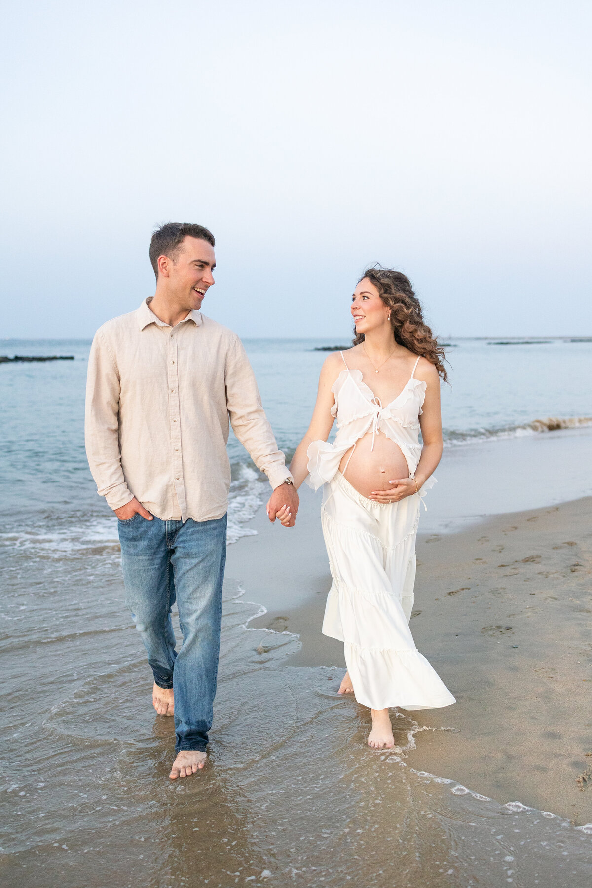 sunset-maternity-photos-on-east-beach-norfolk