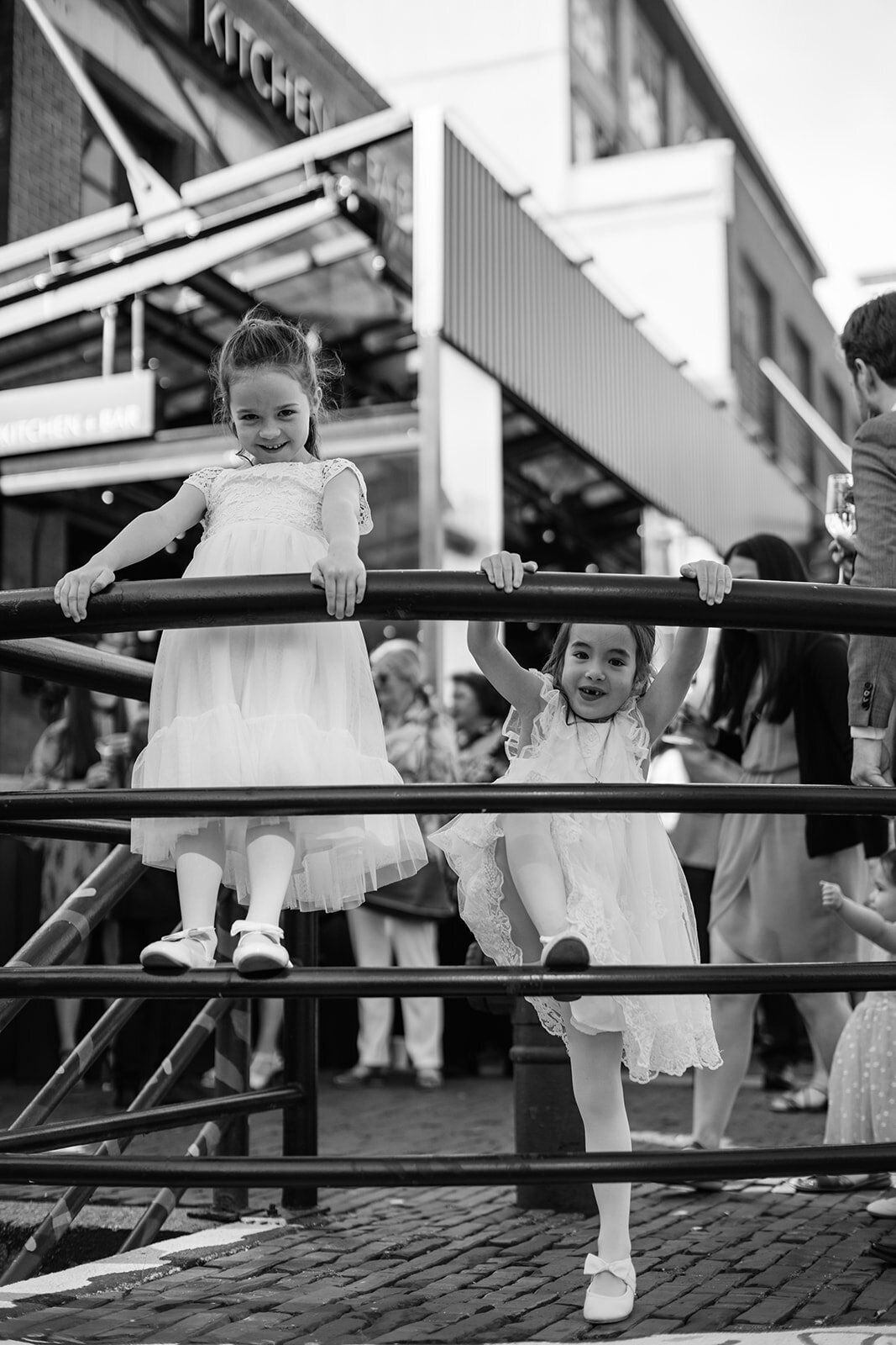 candid-ceremony-moment-earls-loft-vancouver-thegodards