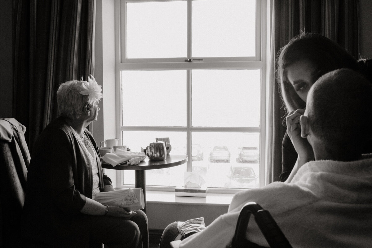 documentary-wedding-photographer-hilton-park