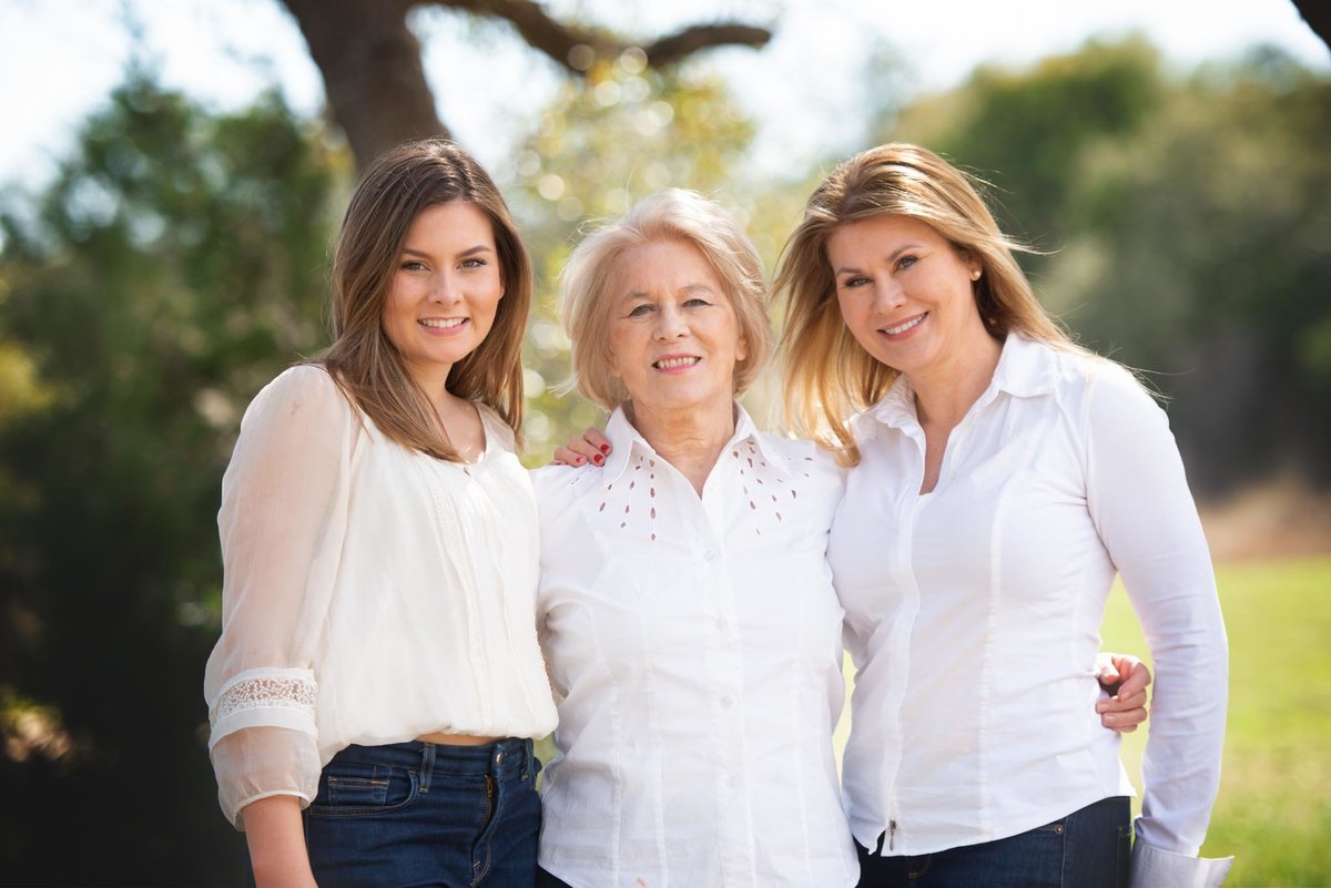 03-06-18-Julia-Tapia-Family-D800-0178-Edit