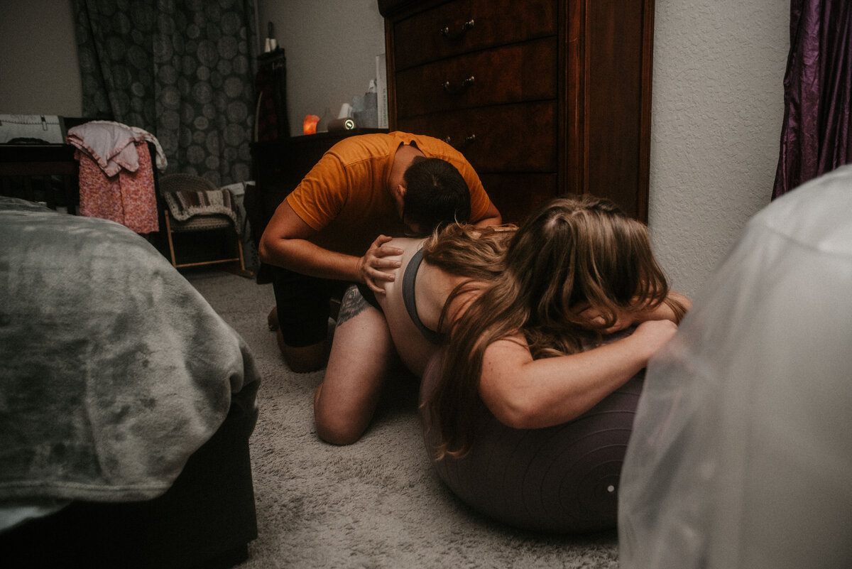 Ocala-homebirth-birth-photographer (13)