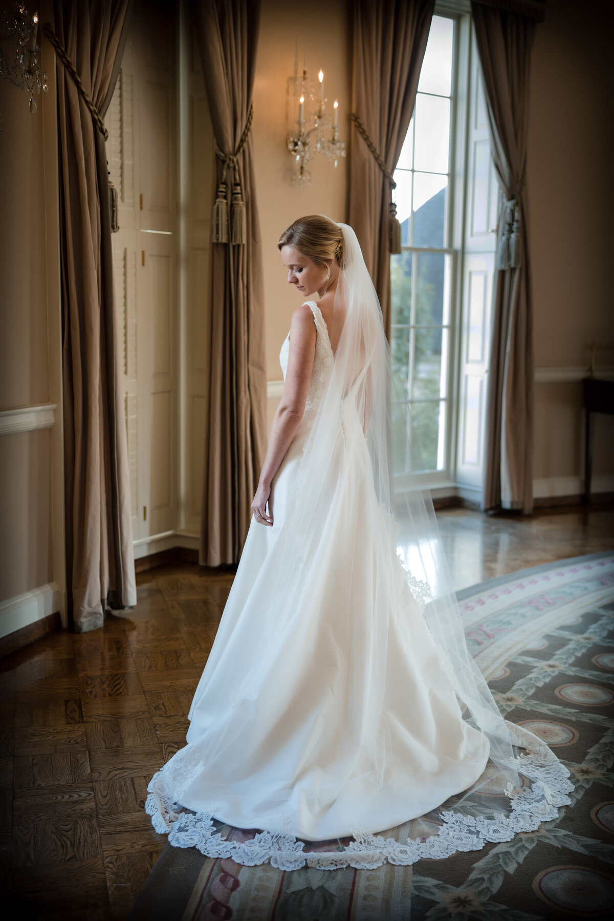 piedmont-driving-club-wedding-bridal-portrait