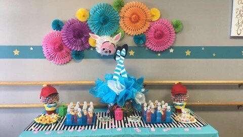 alice in wonderland party 1