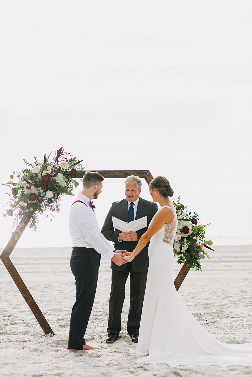 amber-mcwhorter-photo-florida-elopement-lions-club-treasure-island-chantilly-chic-celebrations-6