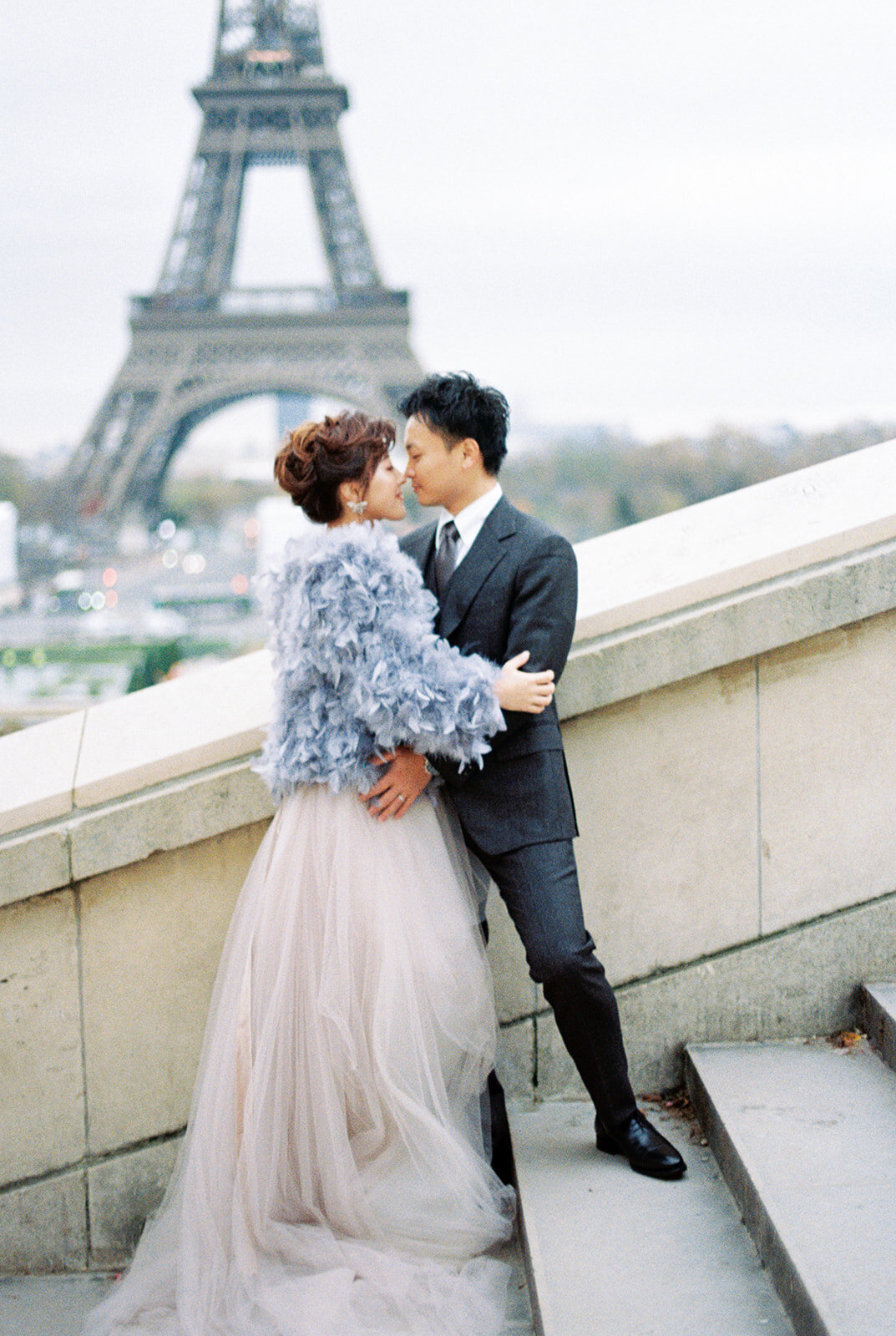 luxury-film-wedding-photographer-lake-como-venice-italy-paris-france