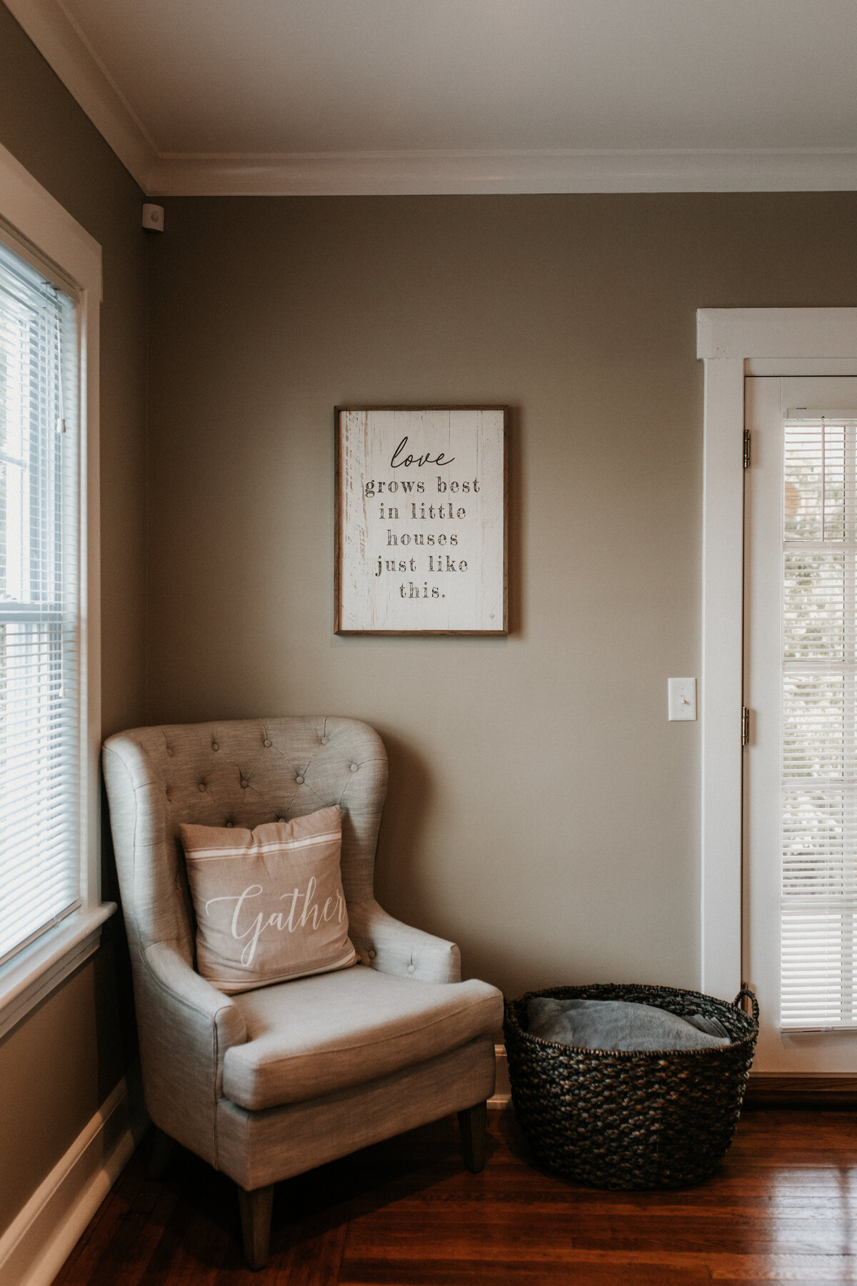 Jacqueline_Thomas_Engagement_Session_Sneak_Peek_4.19.19-29