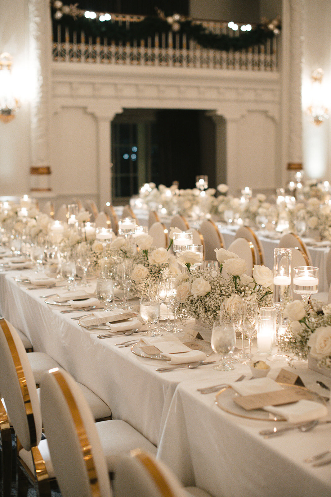 Grand-White-Wedding-Fairmont-Hotel-Flora-Nova-Design-Seattle-00020