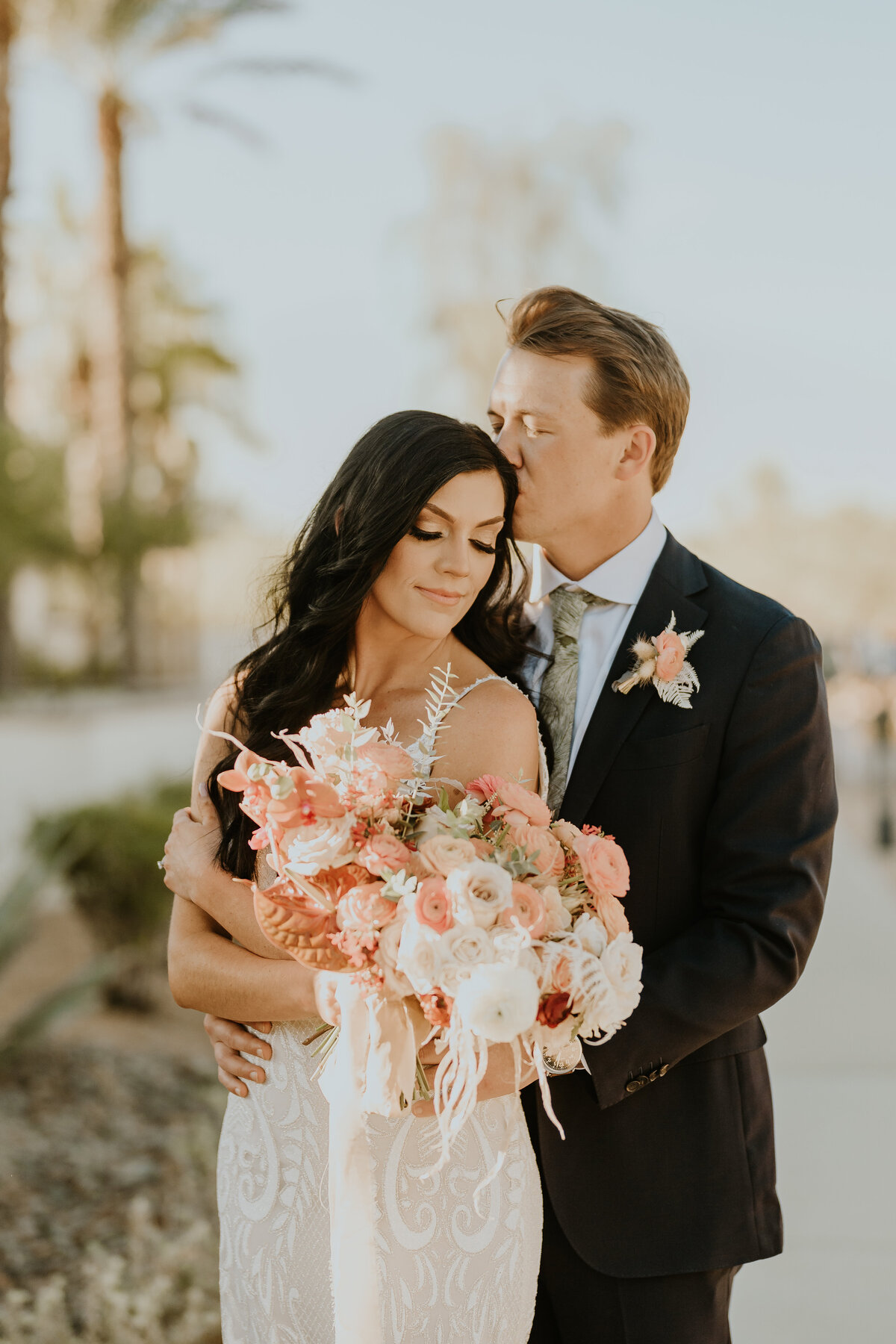 Temecula, California Wedding photographer Yescphotography wedding photo with bouquet