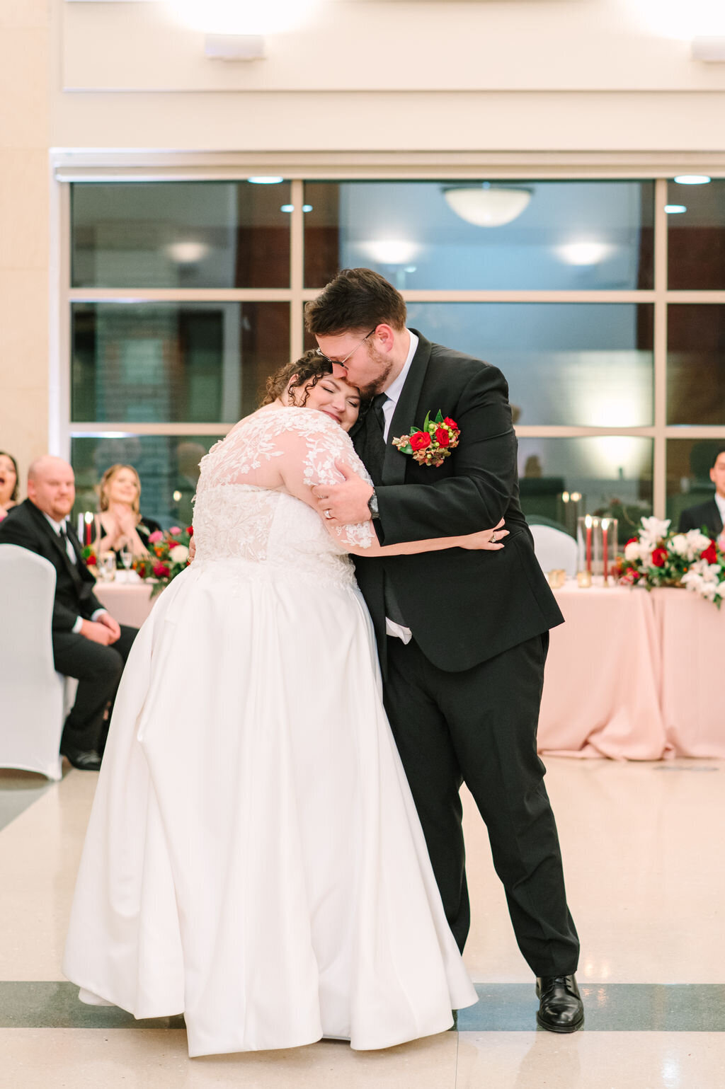 allisonbolinphoto-Fort-Worth-Texas-Colorful-December-Wedding-10