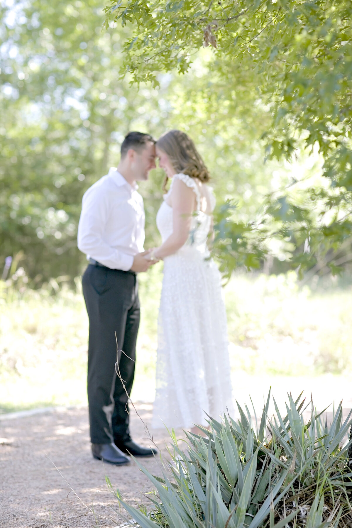 robin rogers photography-engagement photos-engagement pose-slaado texas