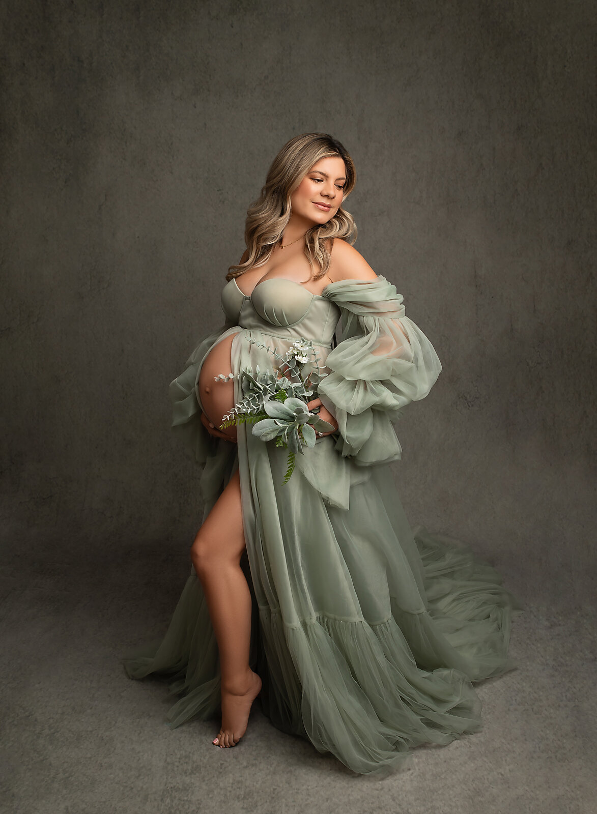 Best Menifee Maternity photographer