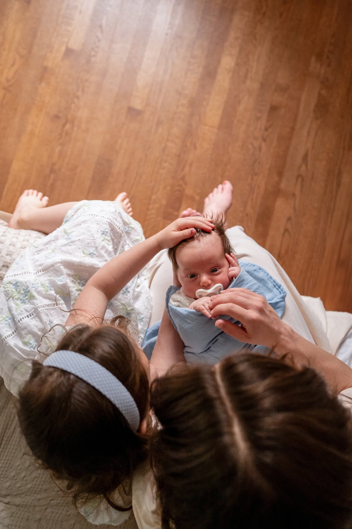 royal-oak-newborn in-home-June 05, 2025-DSC_0902