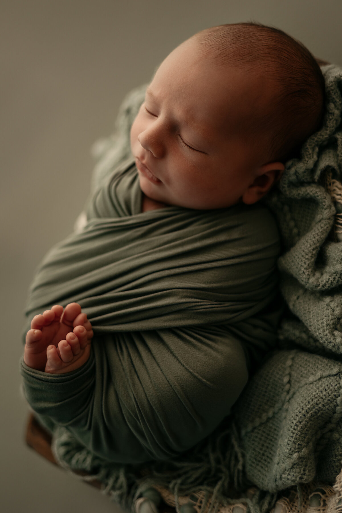 Minneapolis Newborn Photography - Amanda Nicholle Photography
