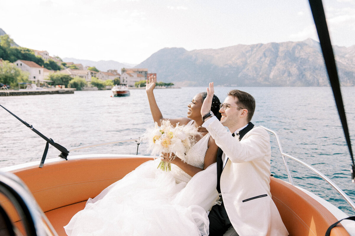 W2-Wedding-Photo-Doyinsola-and-Michael-2022-06-18-2500px-1176