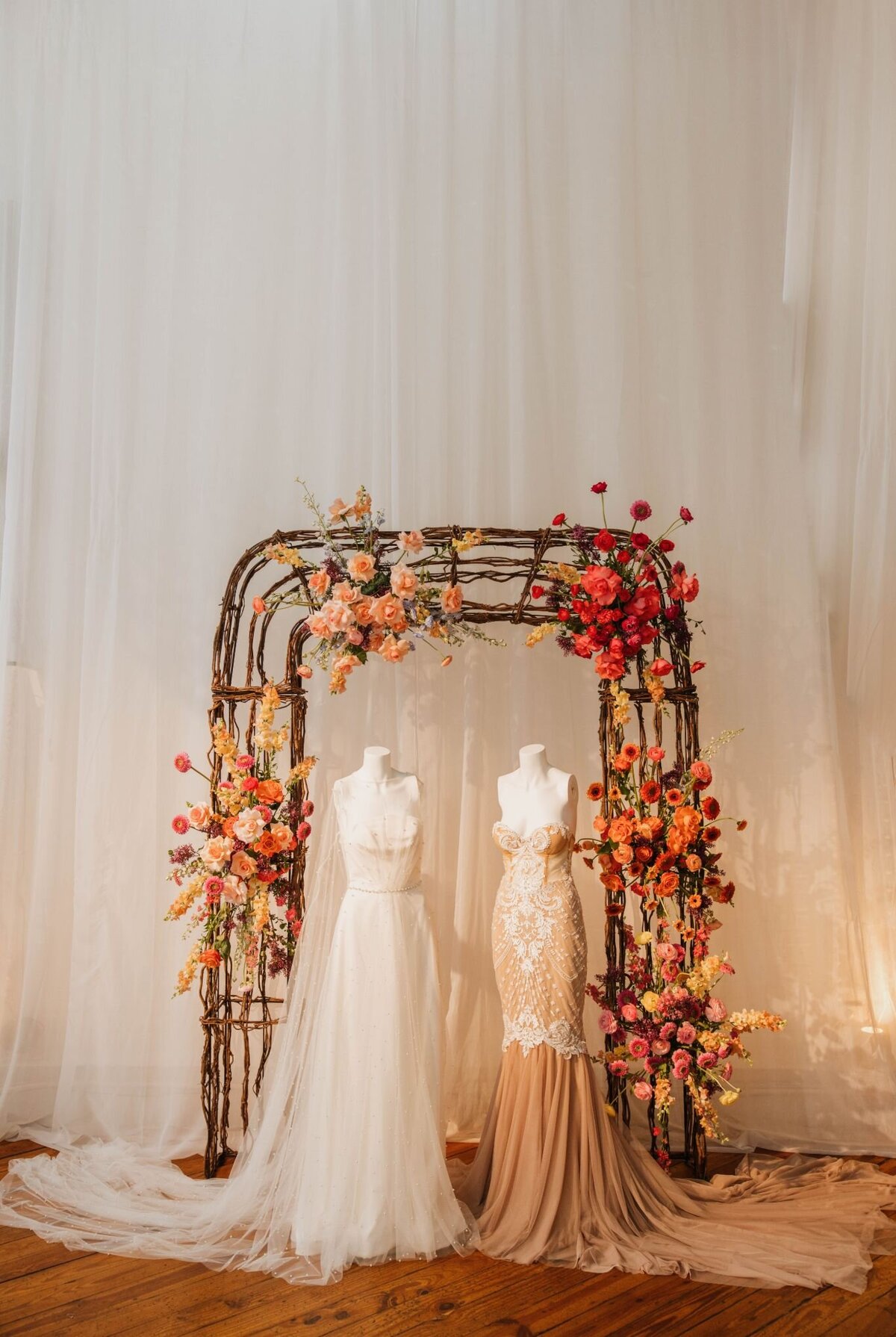 old-city-wedding-stroll-2023-48
