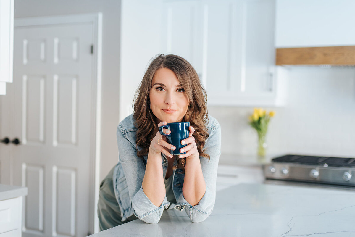 TiffMelissaEwa_Feb22_Studio+Kitchen_343