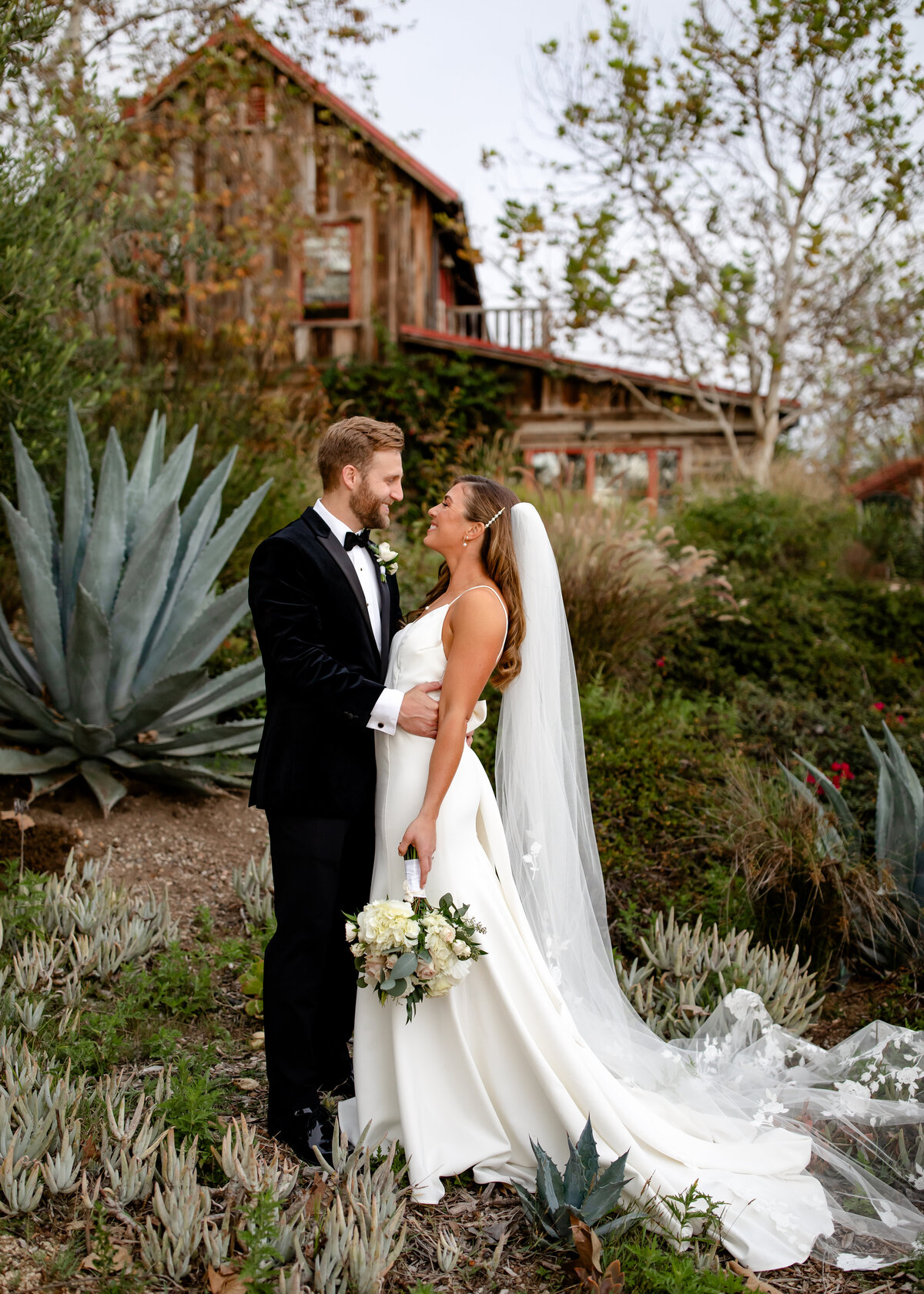 10222023_MaryBeth+BryceWedding_VenturaCA_AnjaJensenPhotography-344