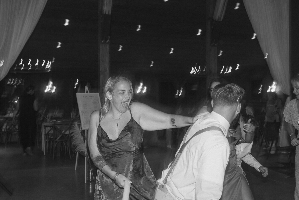 maddie-nick-copper-rose-ranch-livingston-wedding-montana-taylor-petty-photo-2335