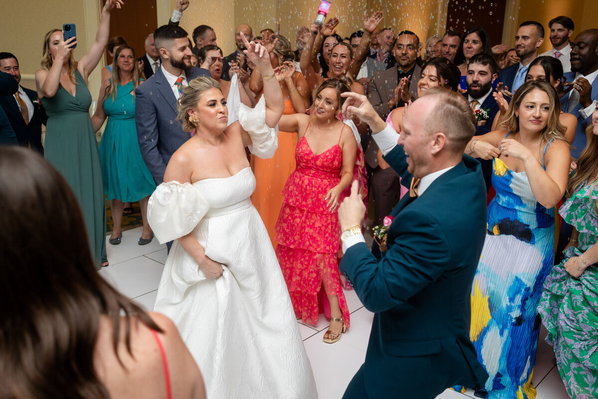 colorful-seaport-wedding-boston-lisa-gilbert-photography-36