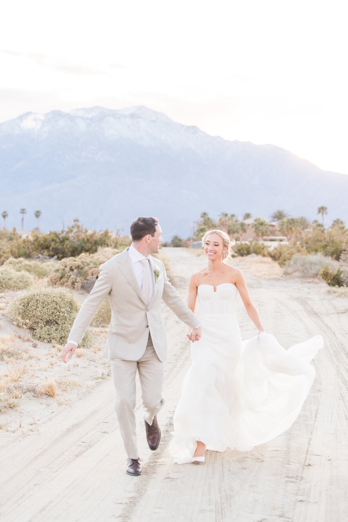 The Estate at Via Las Palmas Palm Springs Light and airy spring wedding southern california wedding venue luxury photography-303