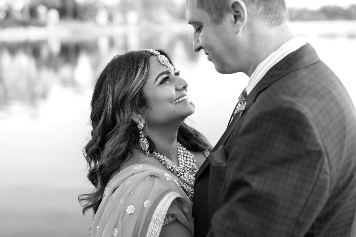 Romantic outdoor couple portrait  y the lake.