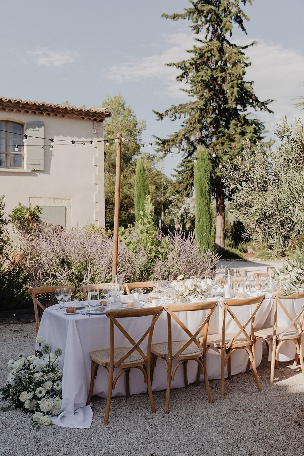 modern-and-elegant-wedding-in-provence14