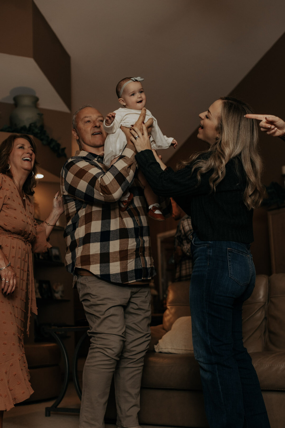 brighton-extended-family-photographer-anadalai-photography