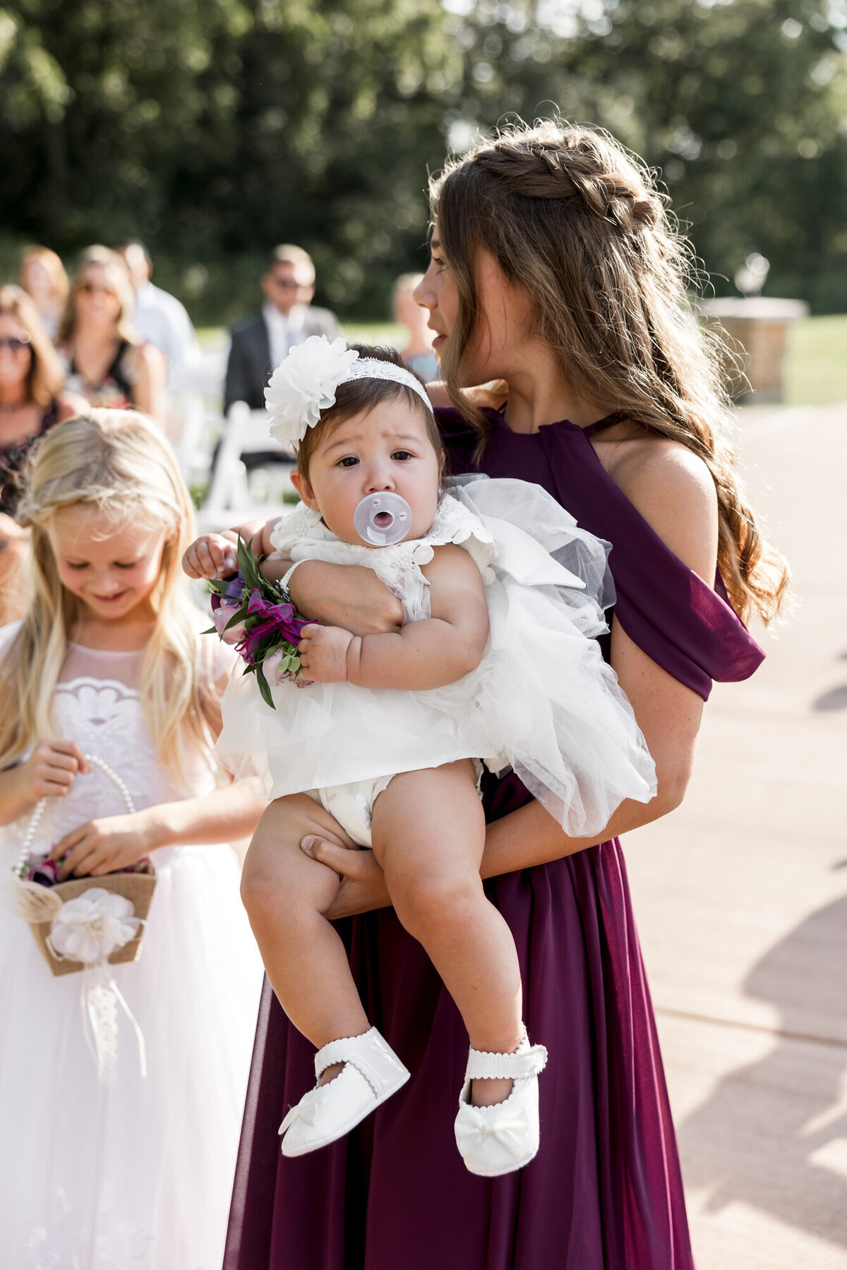 Summer-Wedding-DC-Estate-Winery-Beloit-Illinois-Meg-Dunn-Photography-44