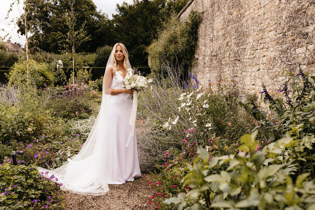 Attabara Studio UK Luxury Wedding Planners Private Estate Marquee Wedding with Rebecca Rees1 0108