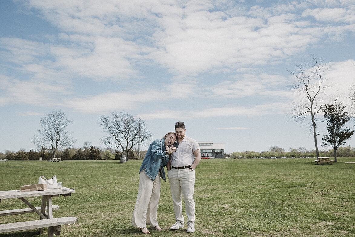 wedding-proposal-engagement-kontokosta-winery-greenport-newyork-miraparkphotography-6
