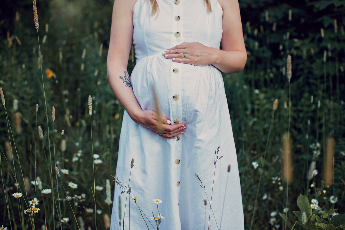 NKCreativeStudios-MaternityPhotography-Ottawa-009