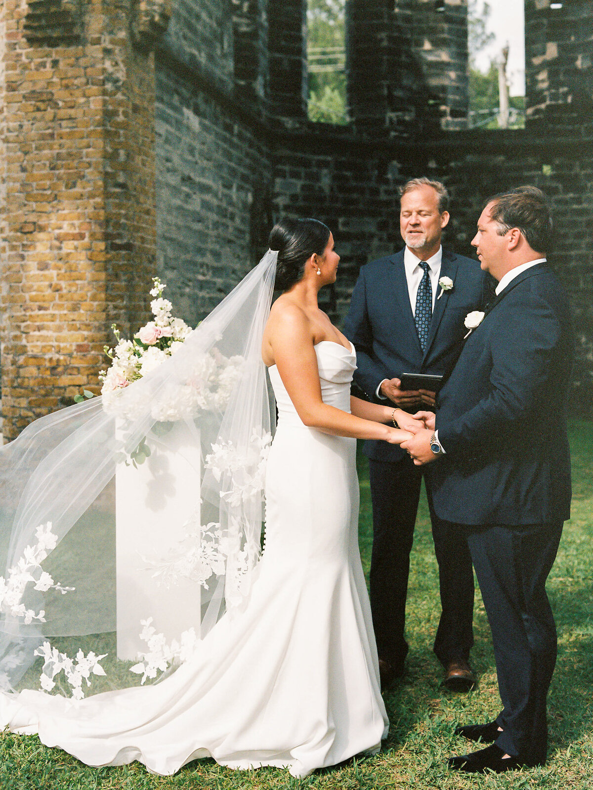 Hayley+Zach_Wedding_SNEAK_FoxtailCo_-397