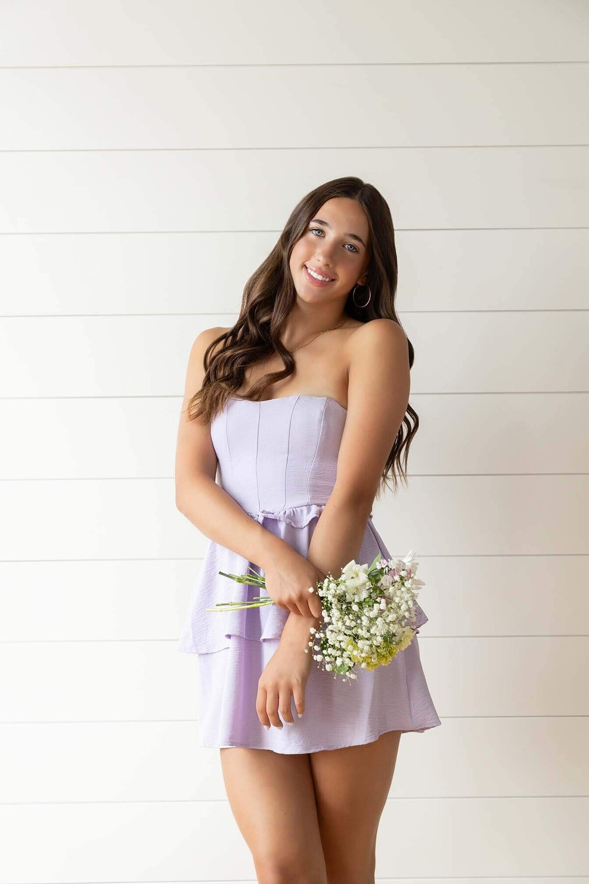 summer-senior-pictures-with-flowers