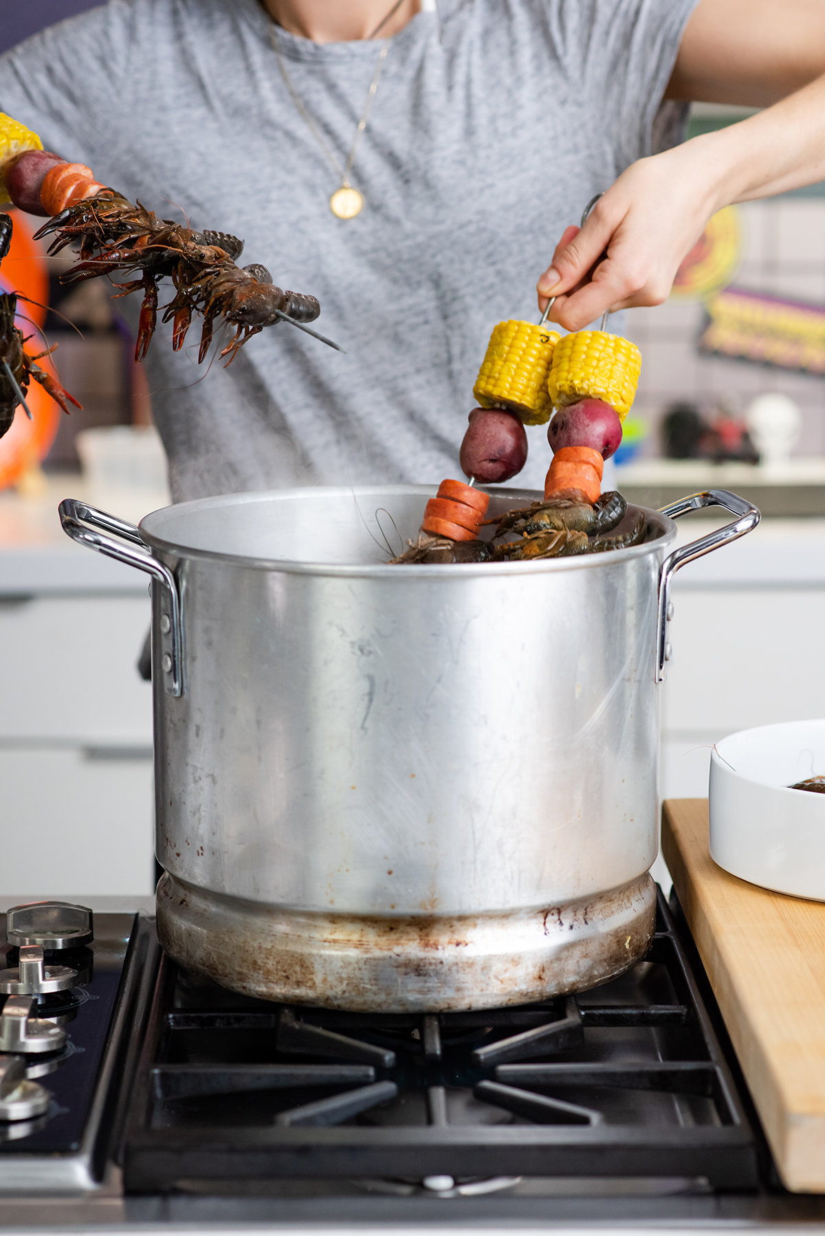 4.4.19.CrawfishBoilDemo-27-web