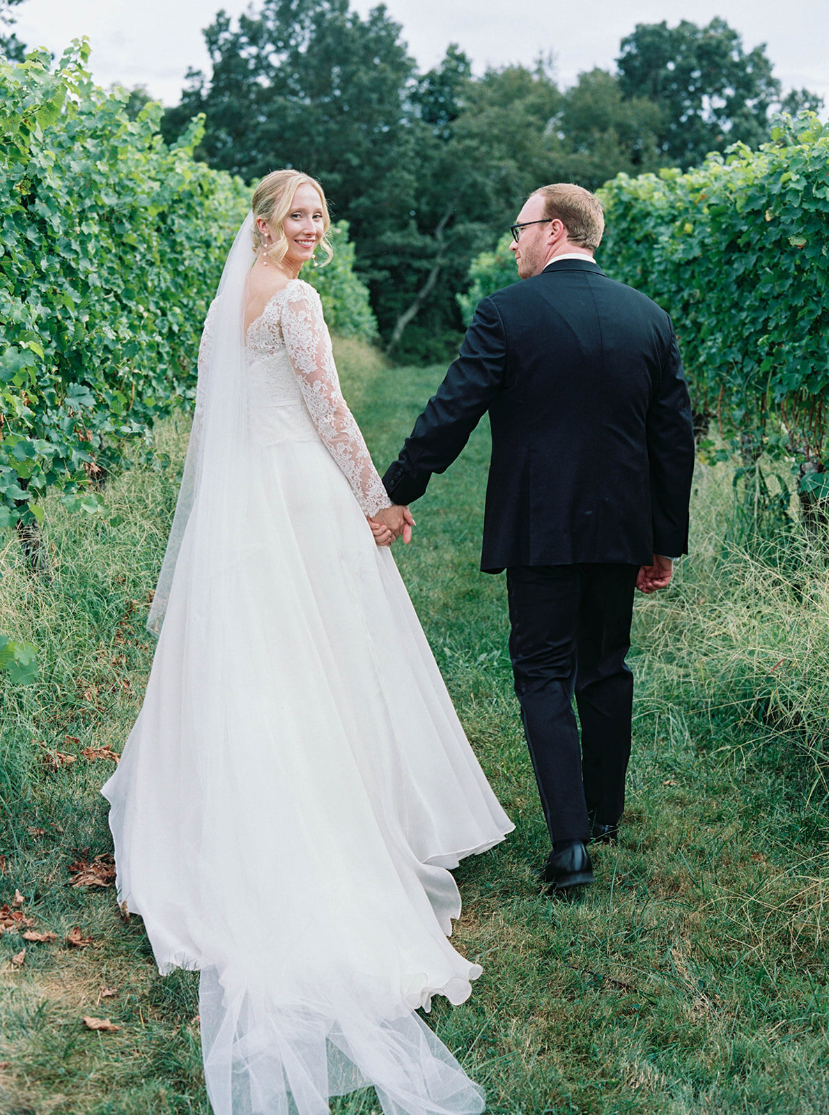Pippin Hill Wedding Photographer Charlottesville Natalie Jayne Photography-26