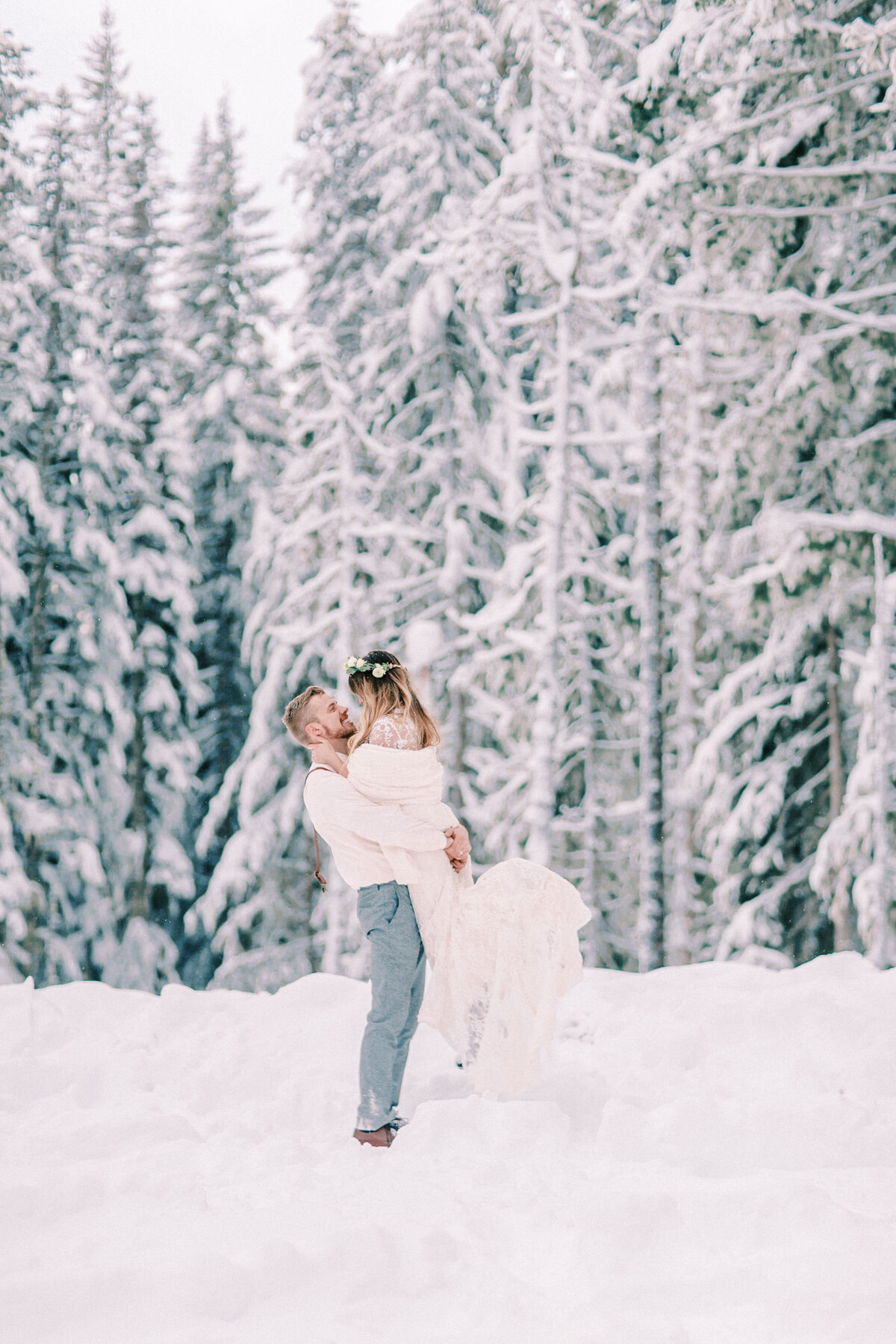 Winter Mount Hood Wedding, Rachel Howerton Photography (57)