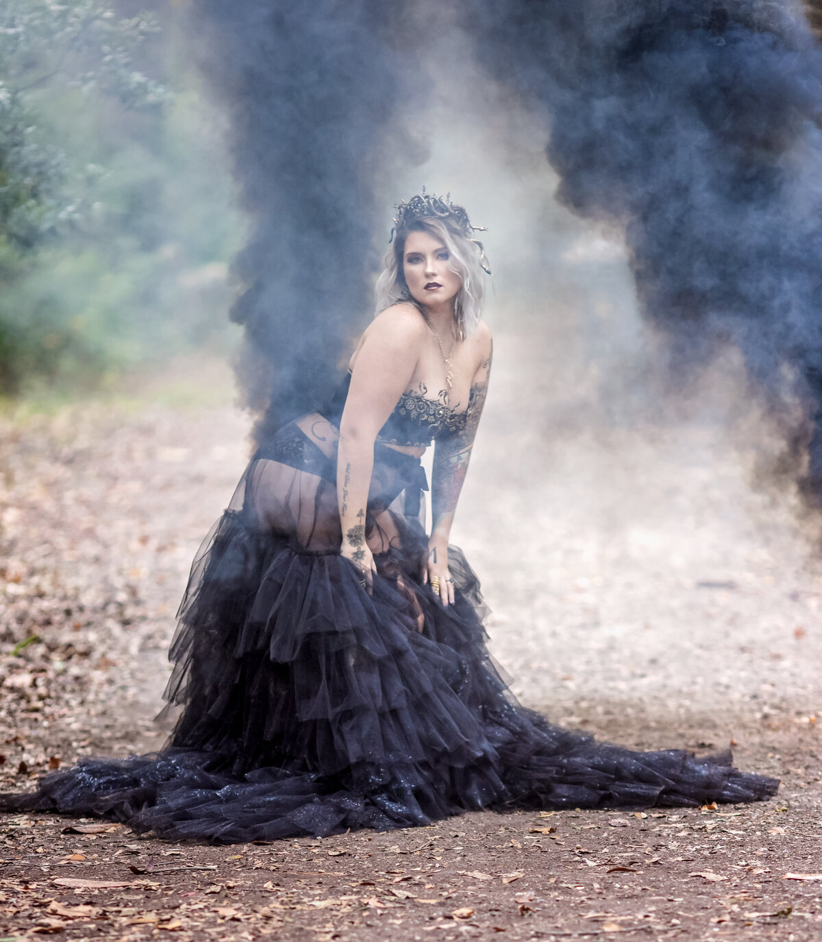 savannah-glamour-medusa-smoke-portrait-03