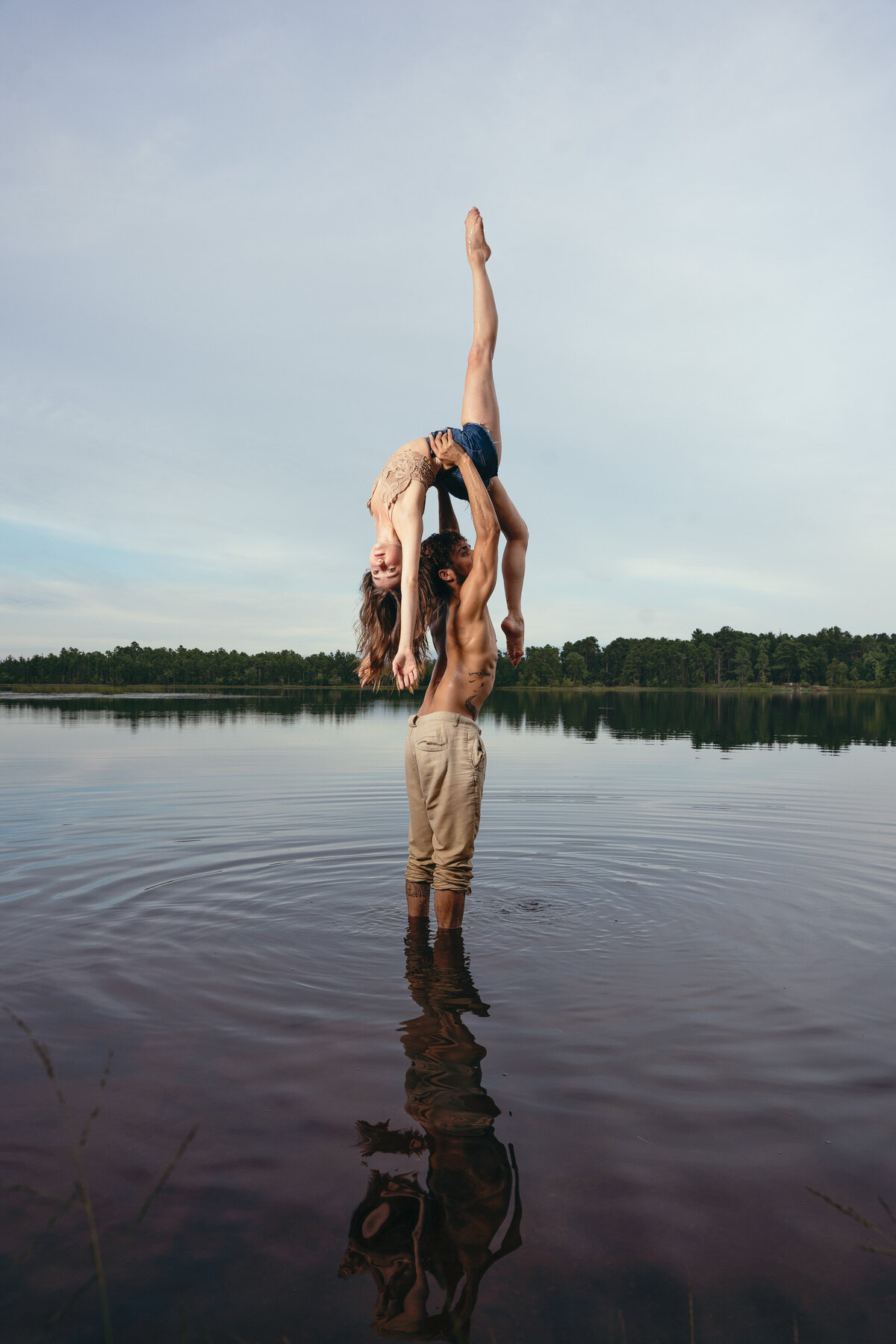 SusanGracePhotography-DancePhotographyNJ-dancers-in-lake--5