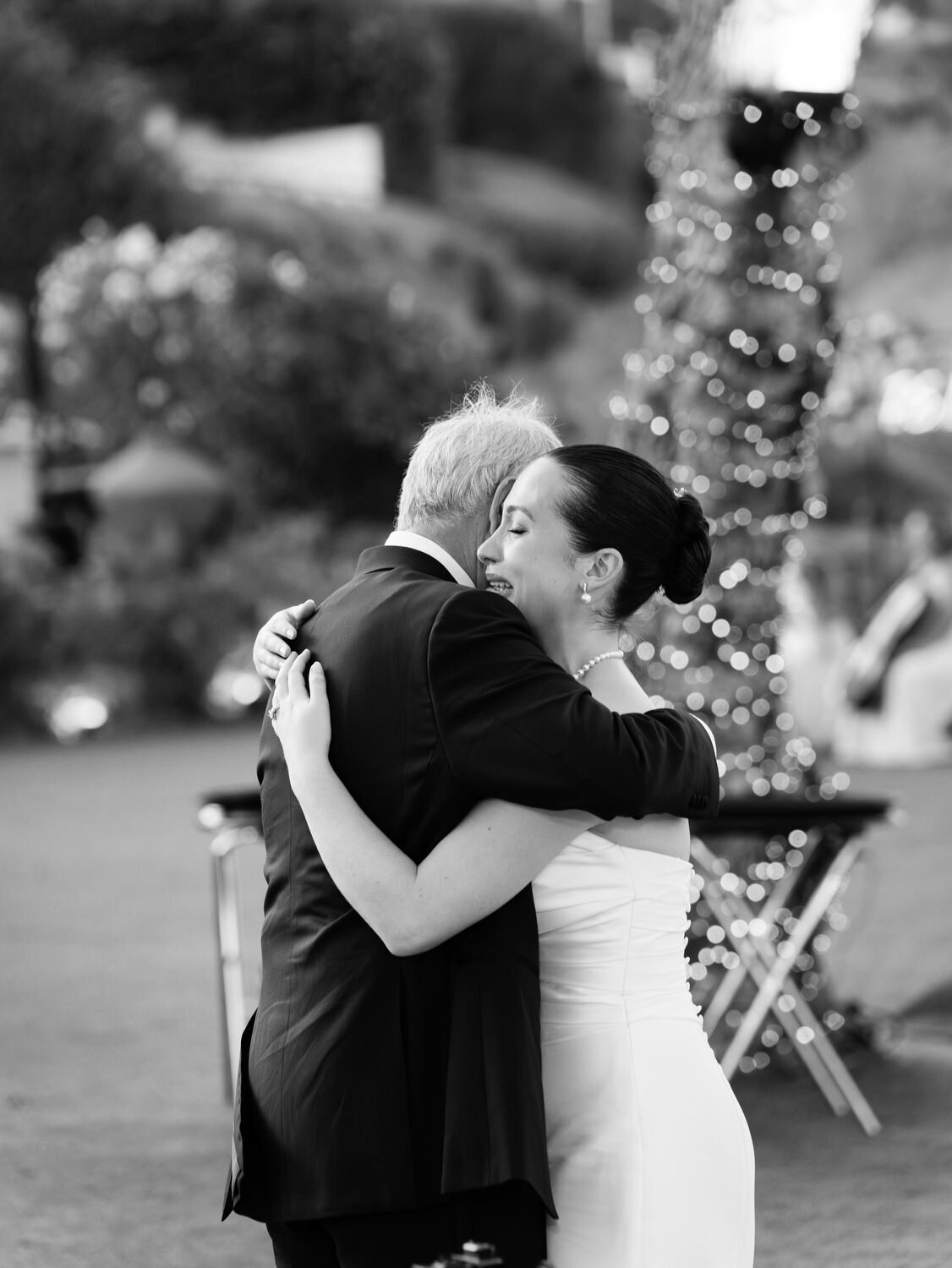 Romantic-Wedding-at-Island-Art-and-Taste–The-Residence-101