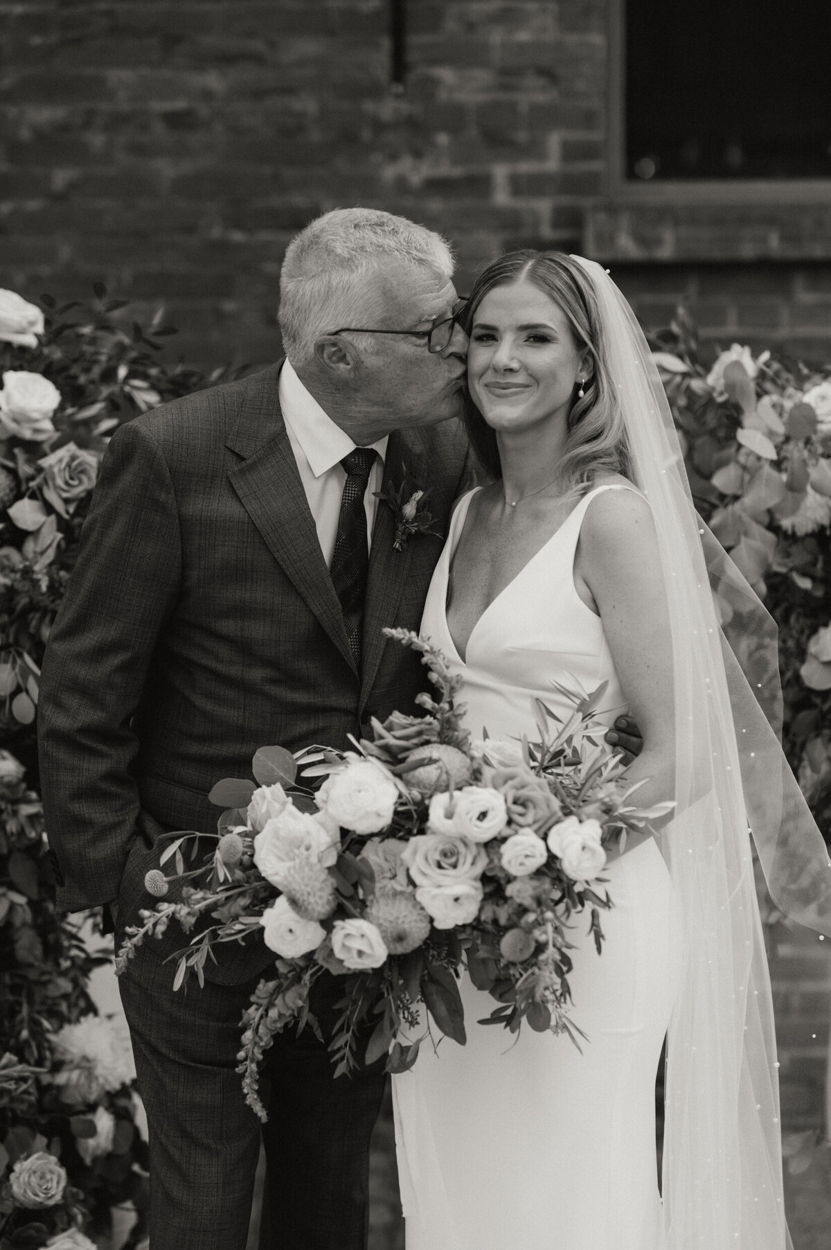 AllieJenningsPhoto-MCGregWedding-SNEAKPEEKS-52
