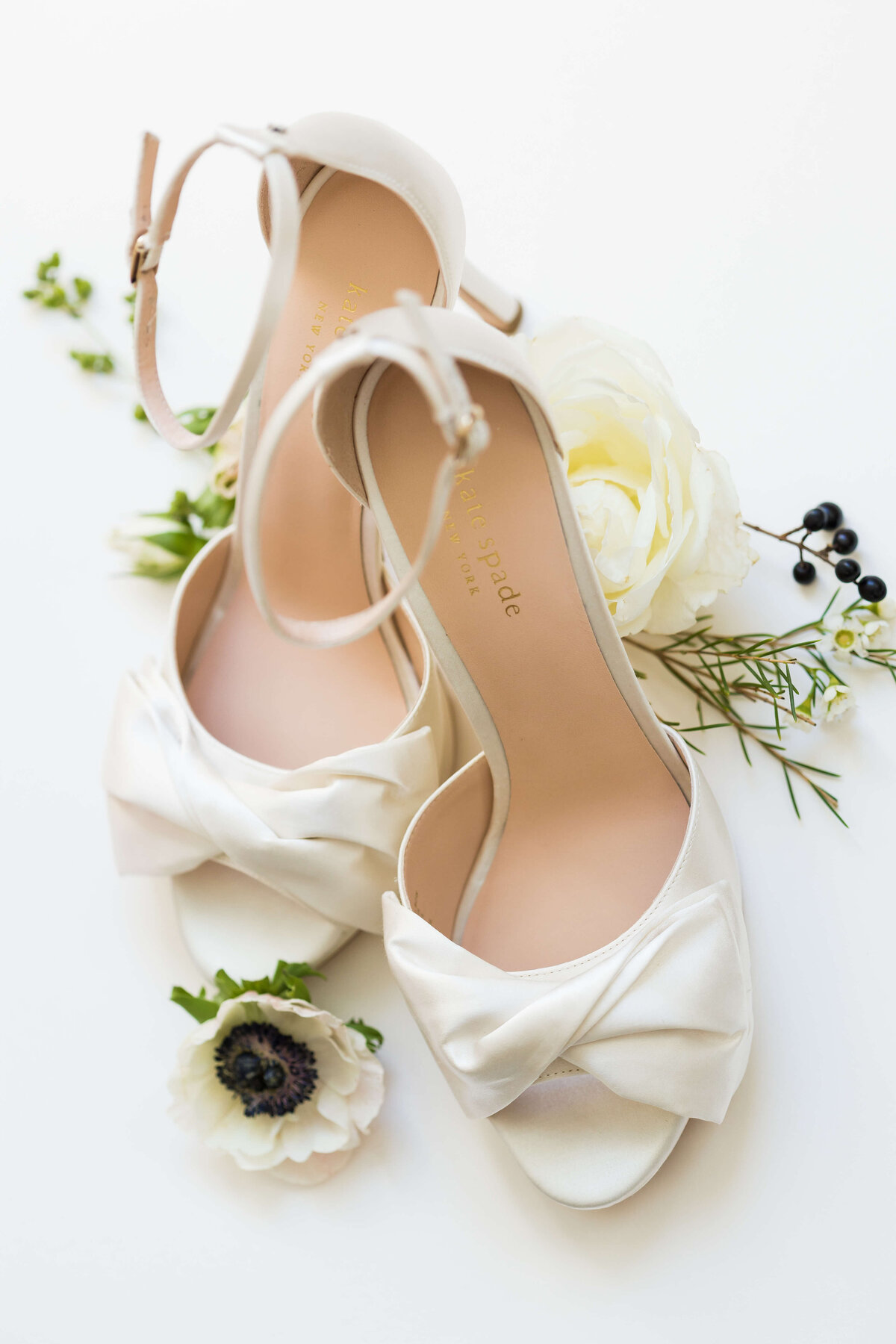 Brides shoes with florals