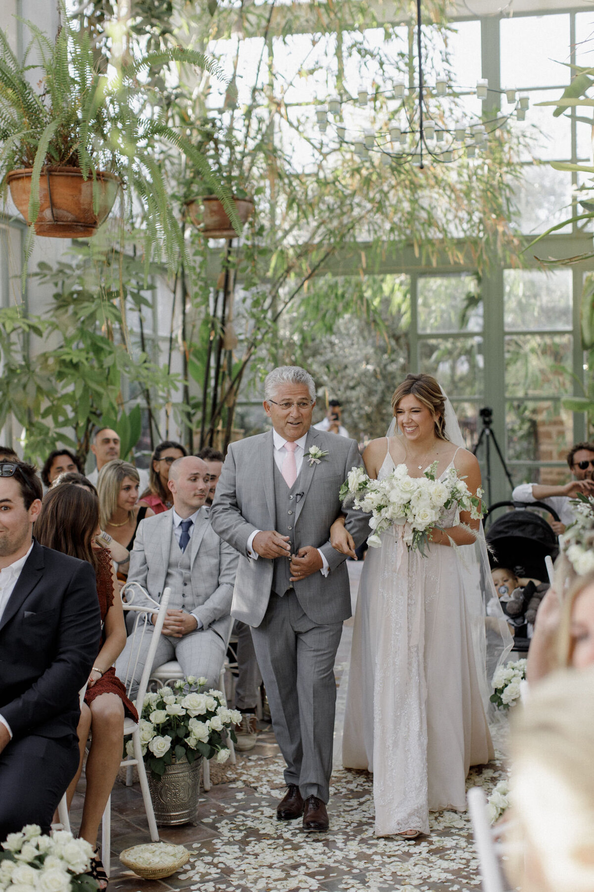 Morocco wedding in white Beldi country club Marrakech Veronique lorre destination florist18