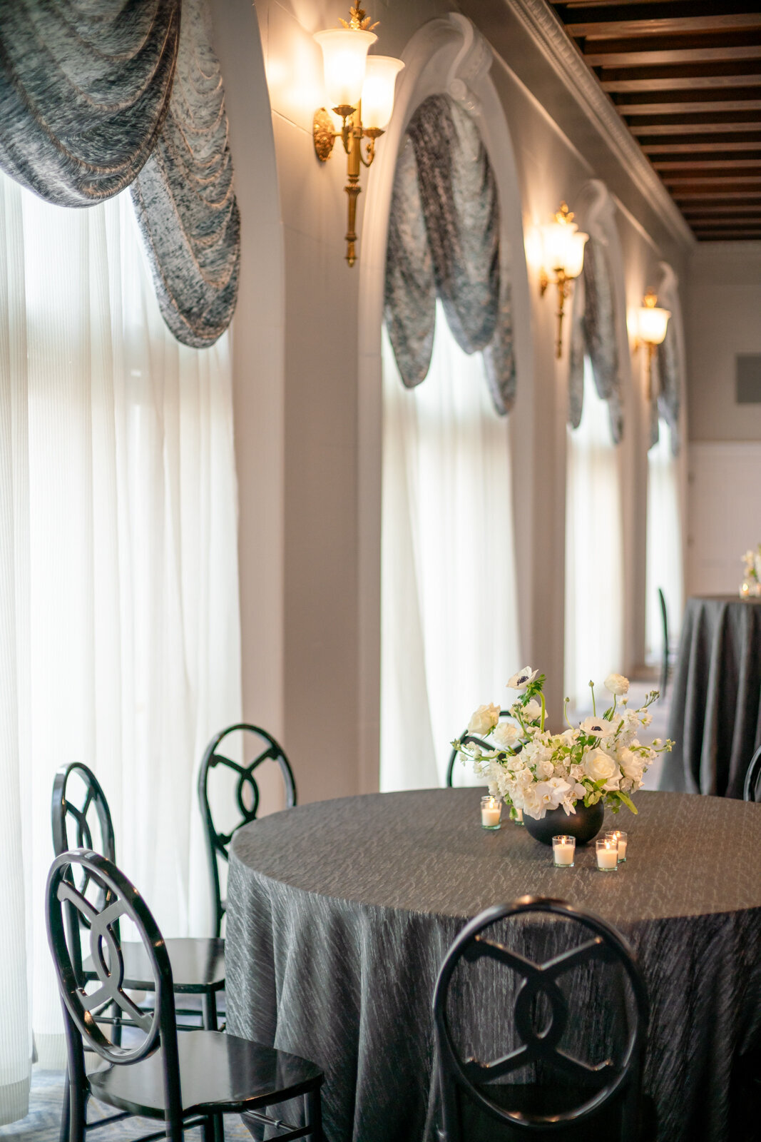 Grand Rapids Wedding Photographer Amway Grand Hotel-502