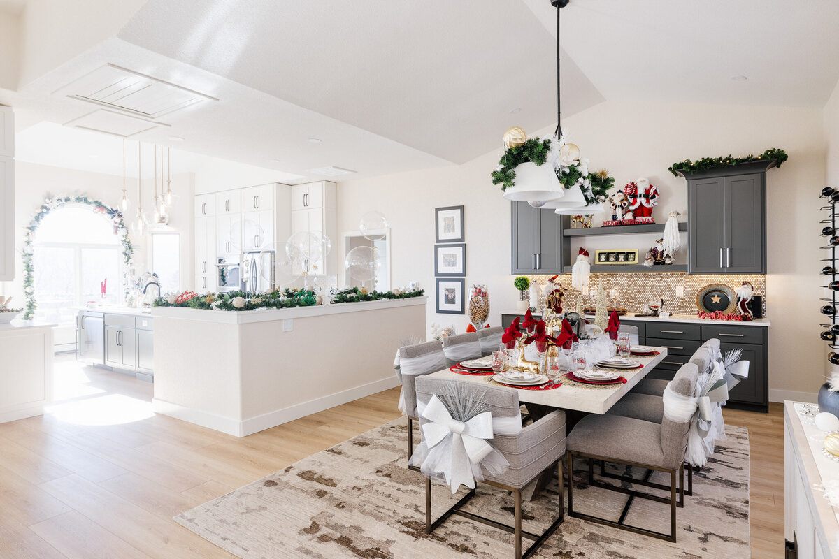 Interiors-by-Bethany-Colorado-Springs-Professional-Christmas-Decor-8