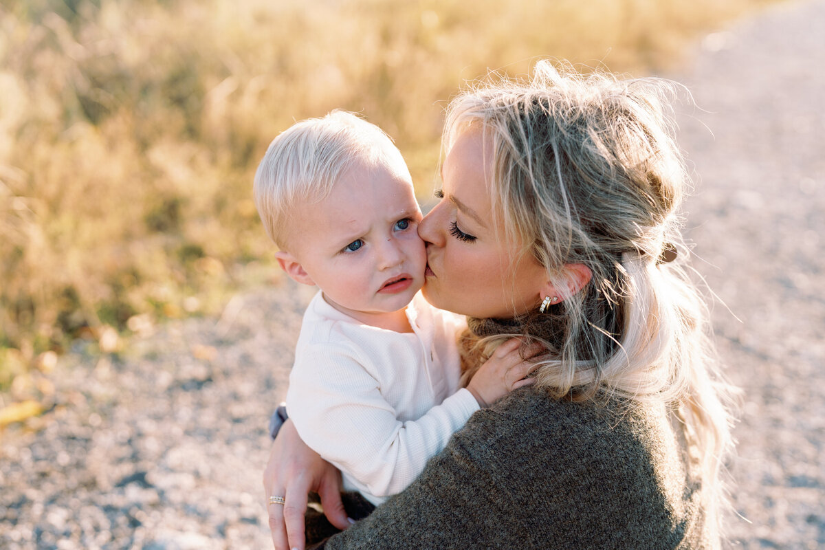Lindsay Hale Family Photos Edits-78