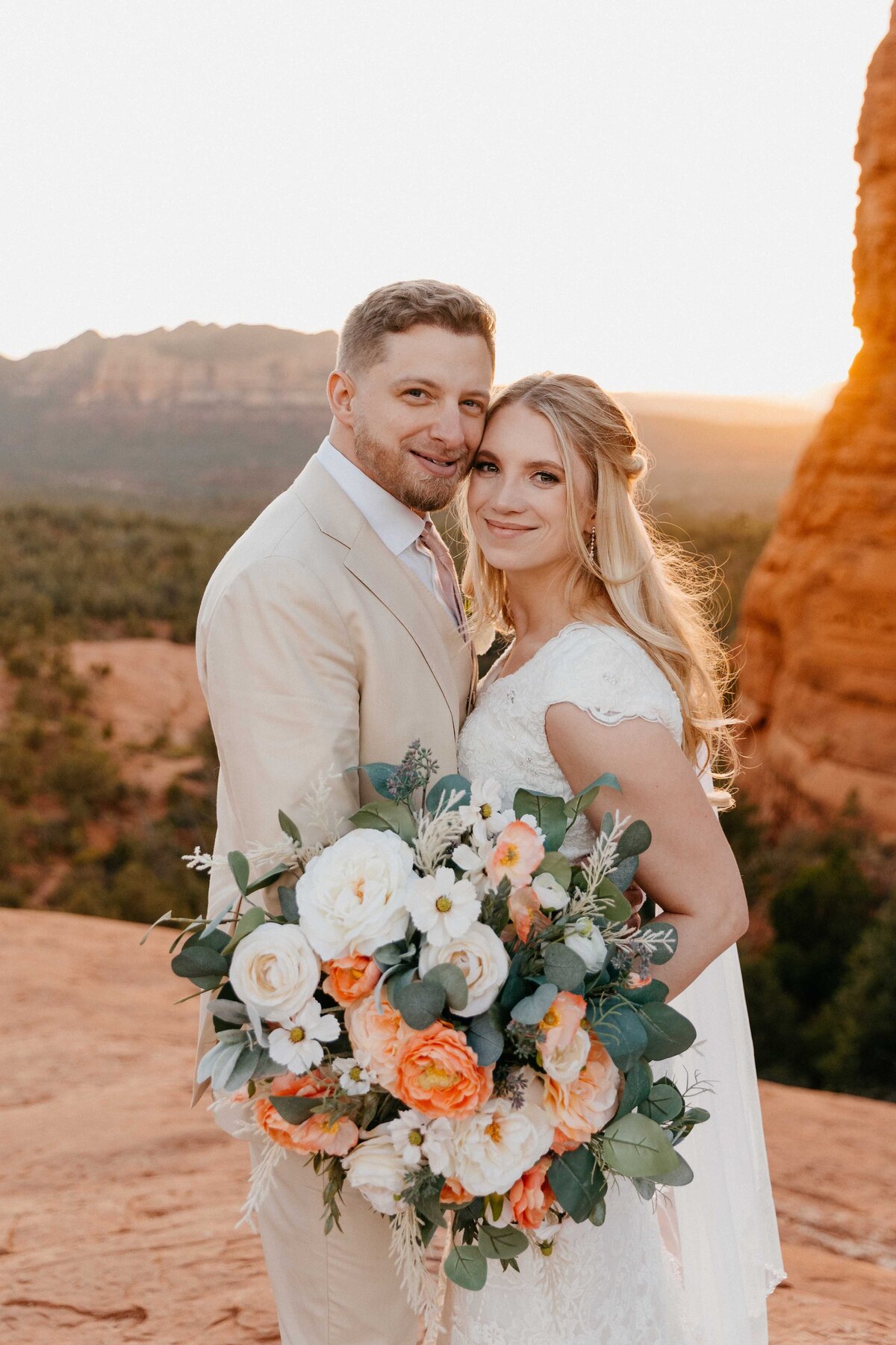 Sedona-Arizona-Red-Rock-Elopement-Wedding-Photographer_0012